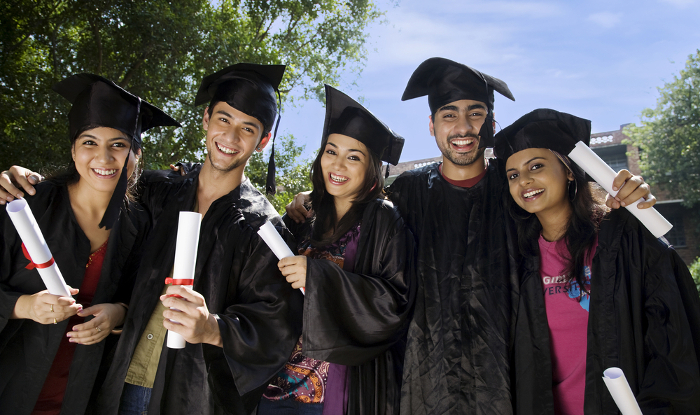 Apply for Scholarships in Canada
